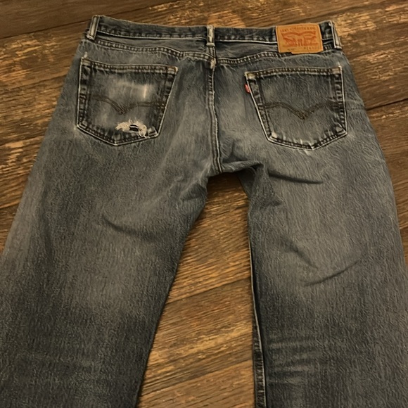 Men’s Levi 505
Size 34x34 - Picture 2 of 5